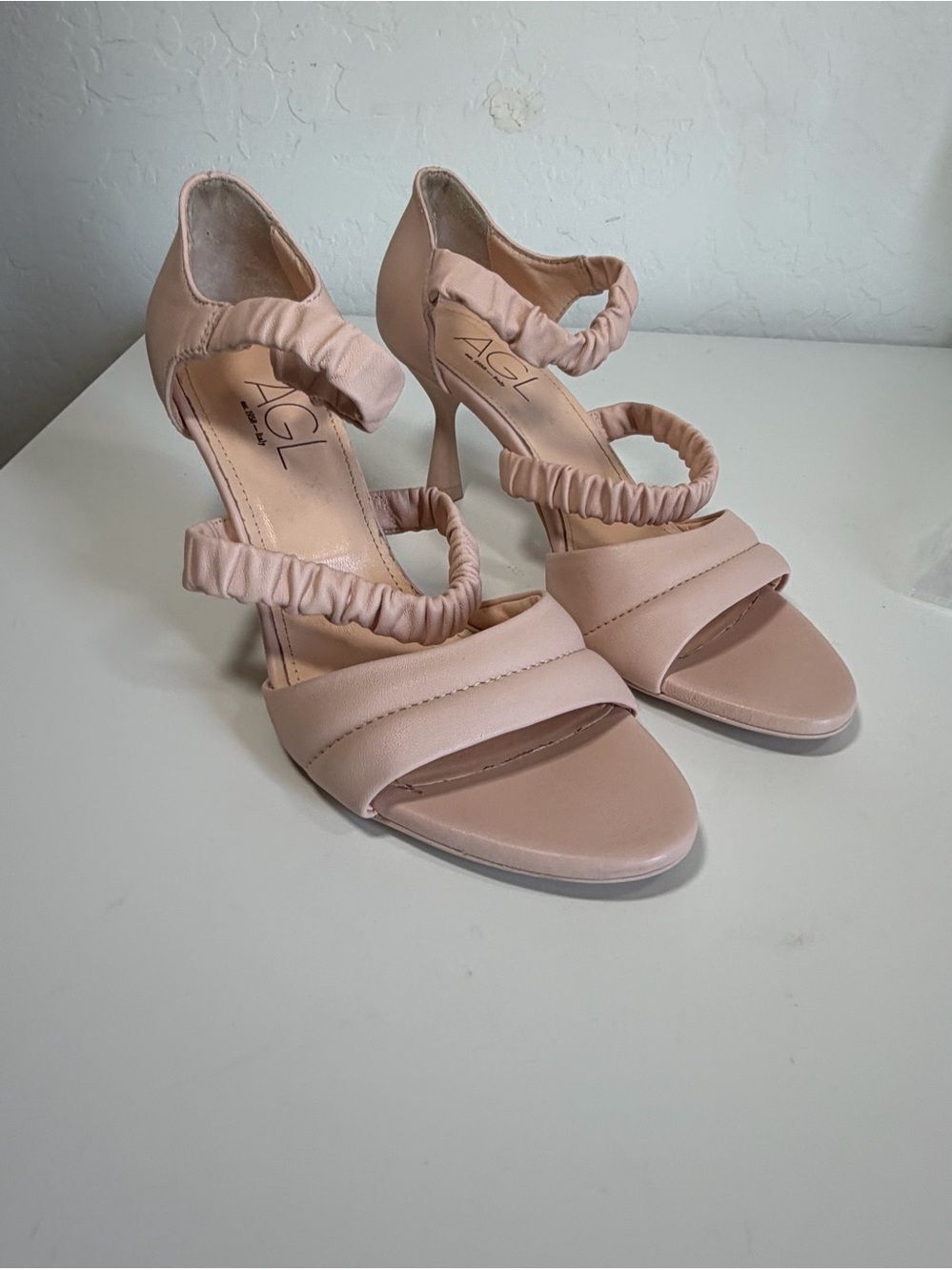 AGL Attilio Giusti Leombruni Soft Leather Ruched Strap Heels Size 38.5 / 8-8.5